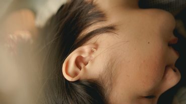 treat an ear infection at home
